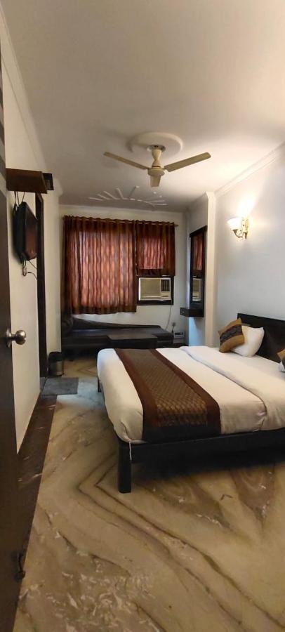 Hotel Amrit Villa Dillí Exteriér fotografie